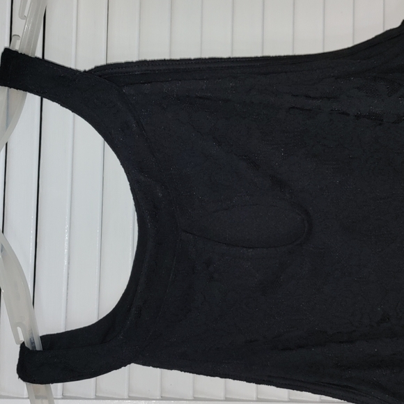 Plus size top - Picture 2 of 4